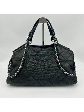 Chanel on the Road 2-Way